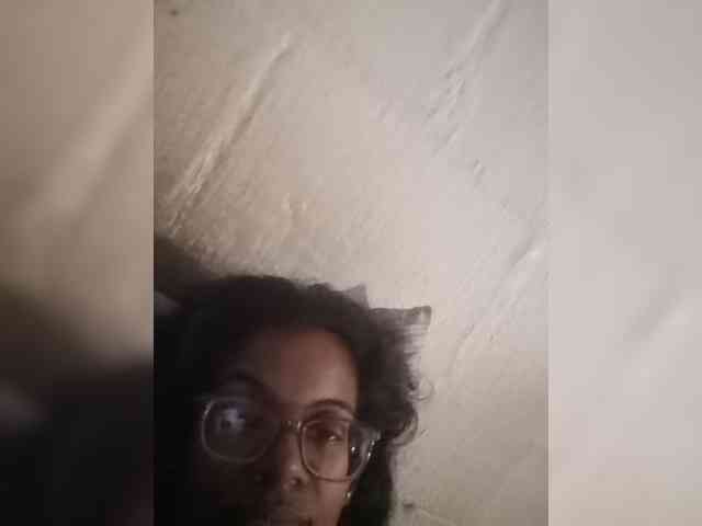 Model: IndianBeaut