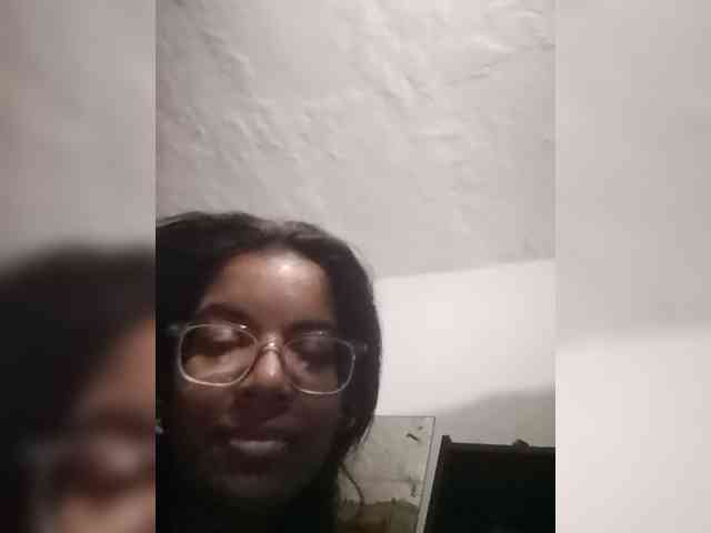 IndianBeaut webcam