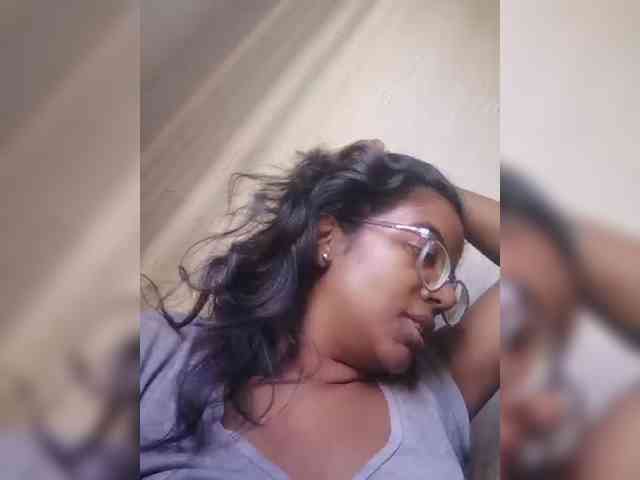 IndianBeaut webcam