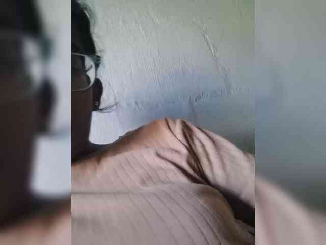 Model: IndianBeaut