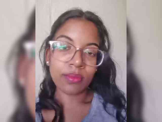 IndianBeaut webcam