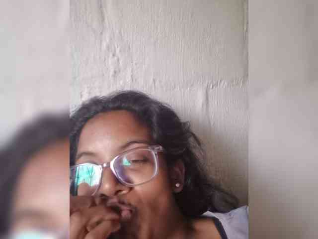 IndianBeaut webcam