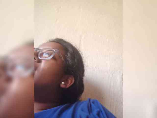 IndianBeaut webcam