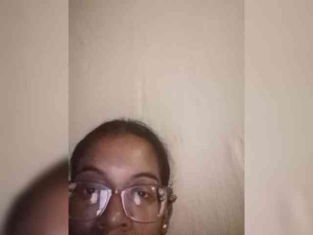 IndianBeaut webcam