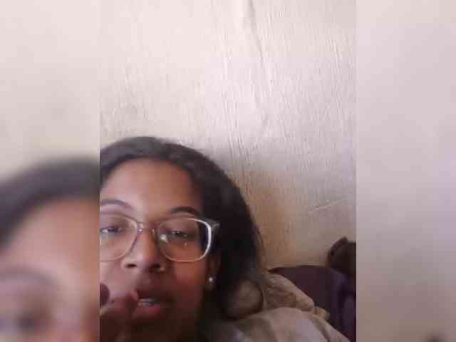 IndianBeaut webcam