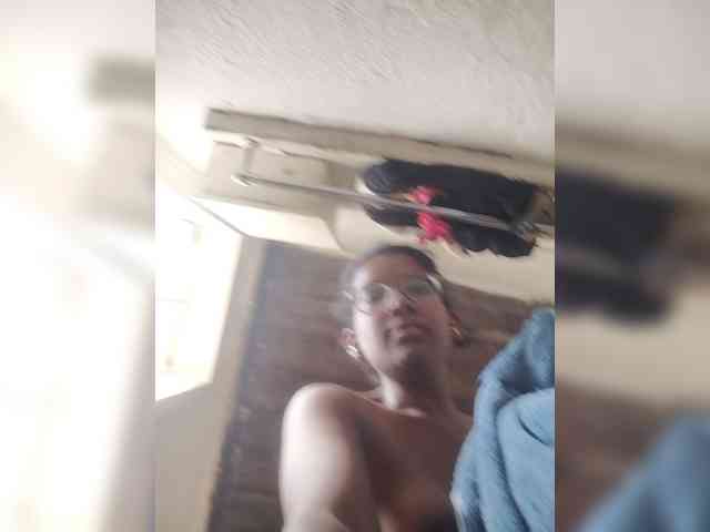 IndianBeaut webcam