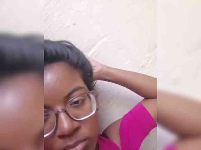 IndianBeaut webcam