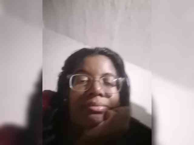 IndianBeaut webcam