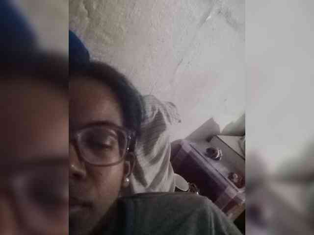 IndianBeaut webcam
