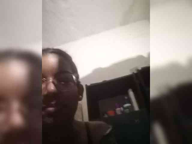 IndianBeaut webcam