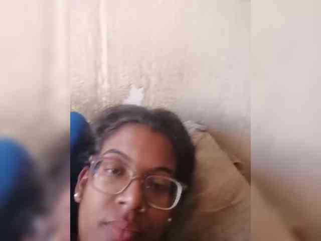 IndianBeaut webcam