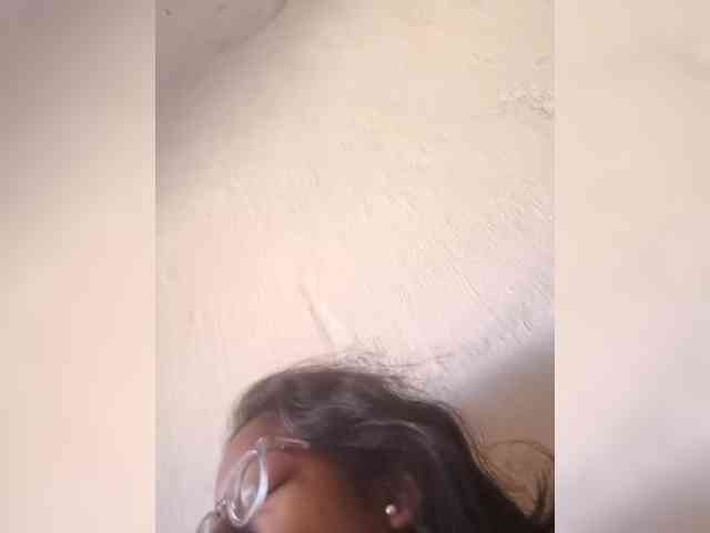 IndianBeaut webcam