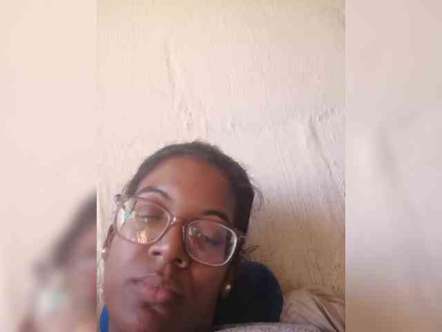 IndianBeaut webcam
