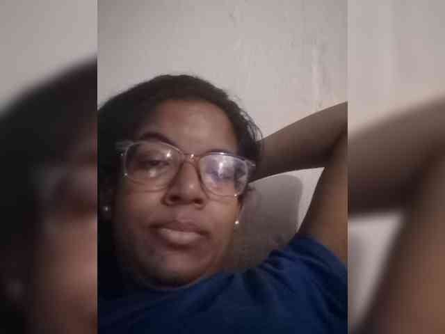 IndianBeaut webcam