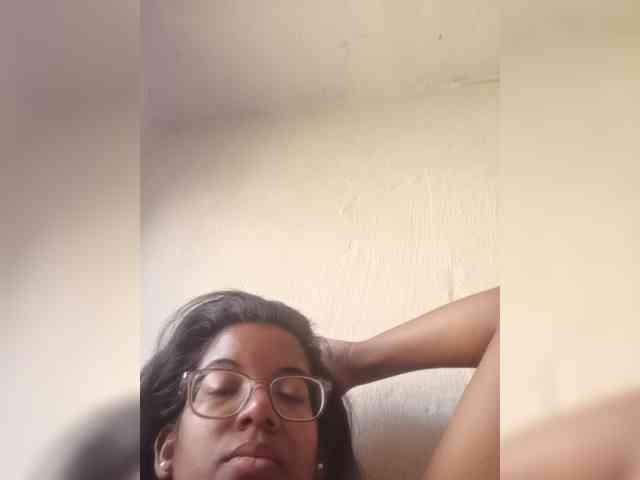 IndianBeaut webcam