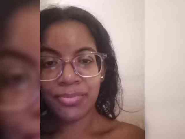 IndianBeaut webcam