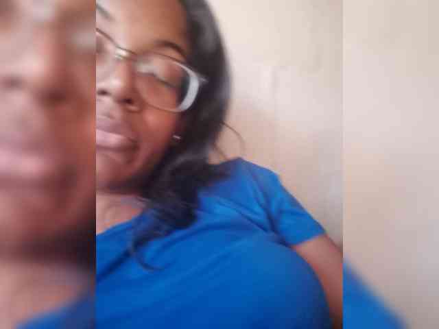 IndianBeaut webcam