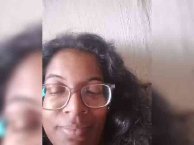 IndianBeaut webcam