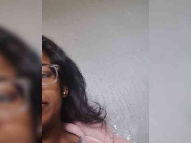 IndianBeaut webcam