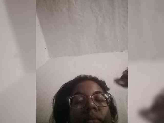 IndianBeaut webcam