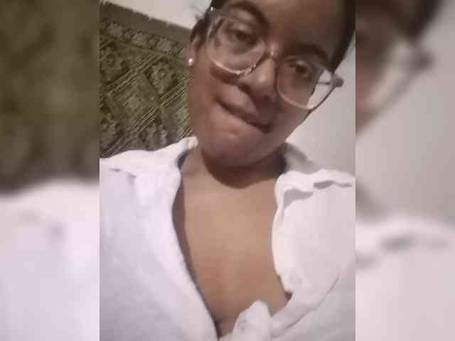 IndianBeaut webcam