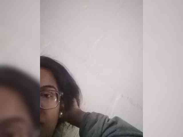 IndianBeaut webcam
