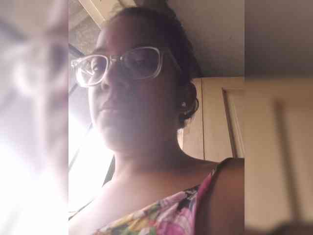 IndianBeaut webcam