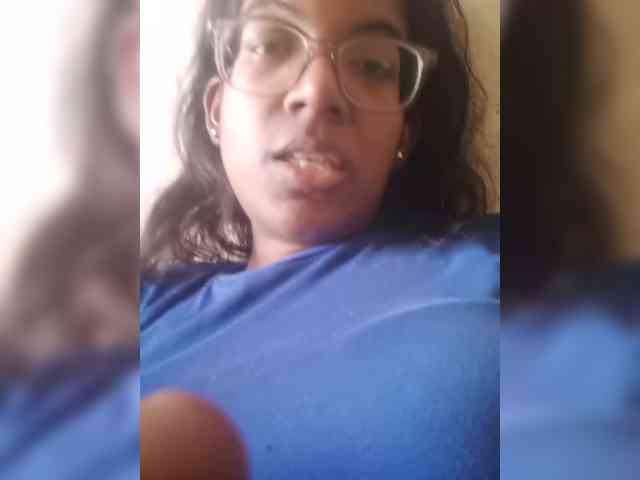 IndianBeaut webcam