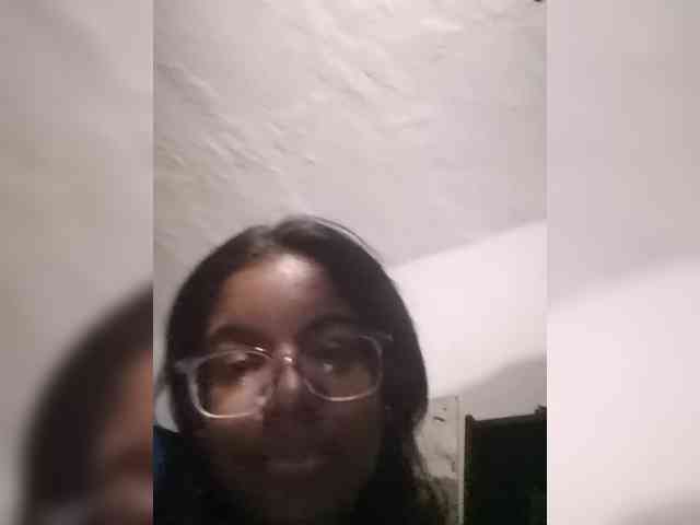 IndianBeaut webcam