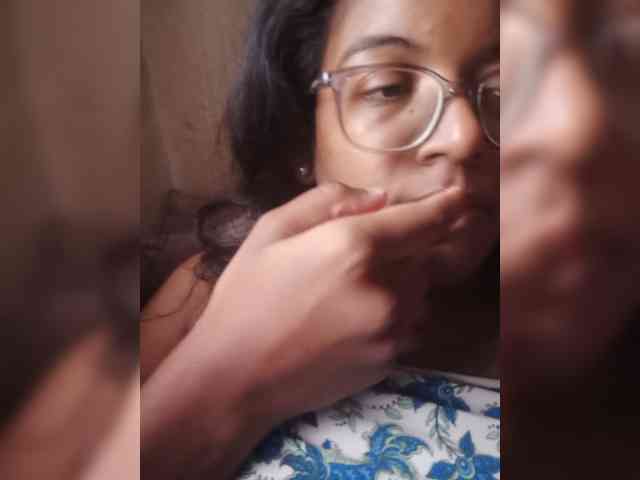 IndianBeaut webcam