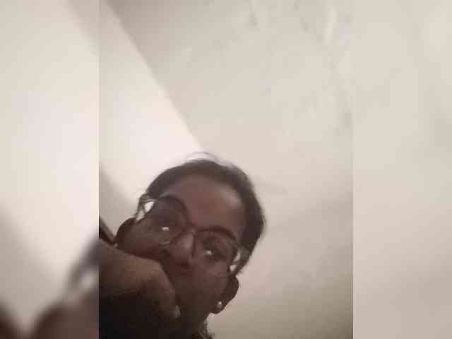 IndianBeaut webcam