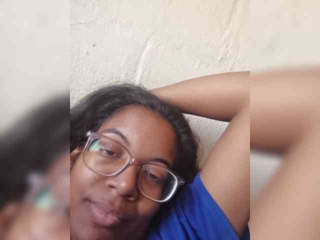 IndianBeaut webcam