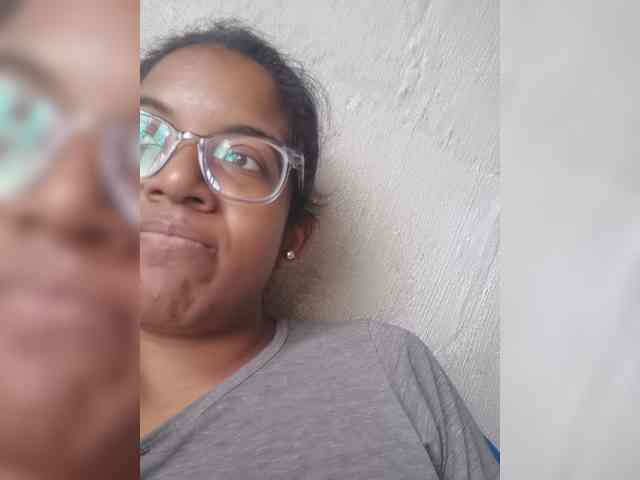 IndianBeaut webcam