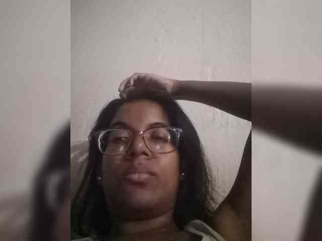 IndianBeaut webcam