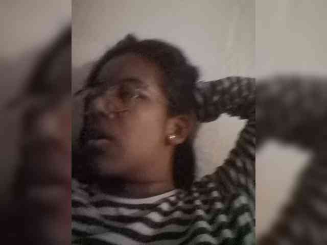 IndianBeaut webcam