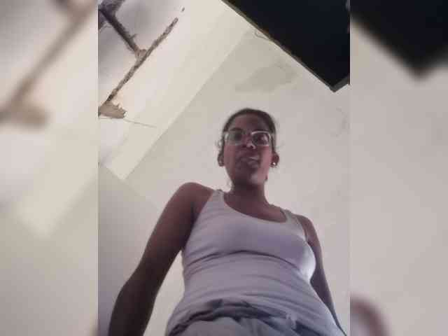 IndianBeaut webcam