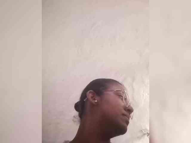 IndianBeaut webcam