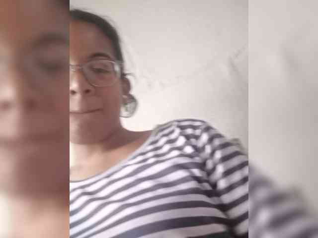 IndianBeaut webcam