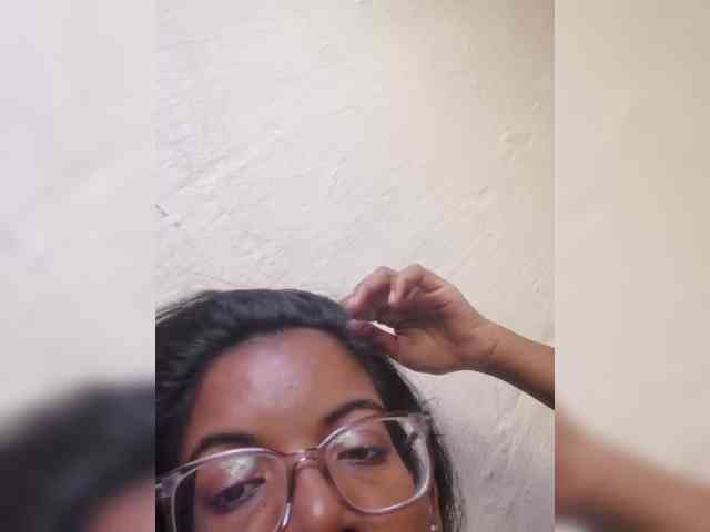IndianBeaut webcam