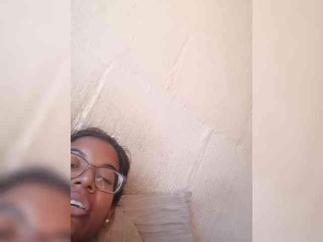 IndianBeaut webcam