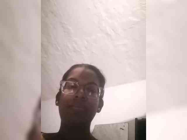 IndianBeaut webcam