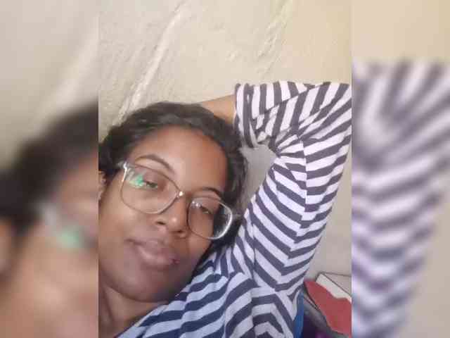 IndianBeaut webcam