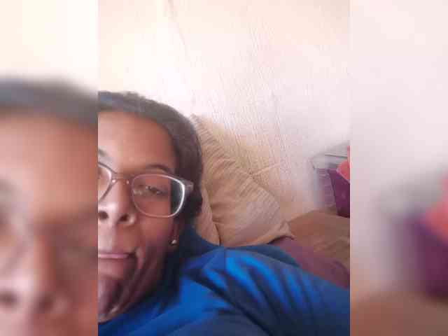 IndianBeaut webcam