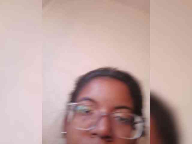 IndianBeaut webcam