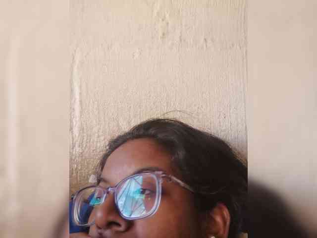 IndianBeaut webcam
