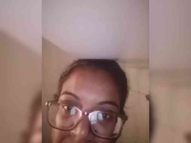 IndianBeaut webcam