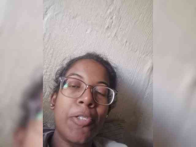 IndianBeaut webcam