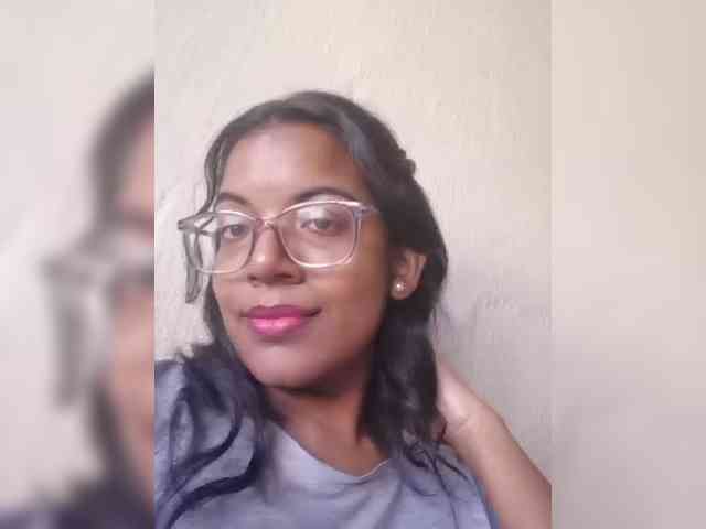 IndianBeaut webcam