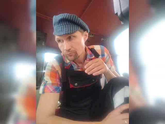 Maybus Sex Cam Show
