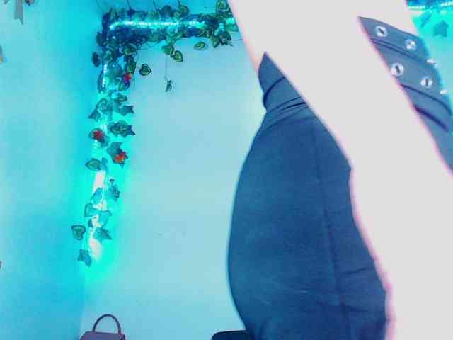 deboraath Sex Cam Show